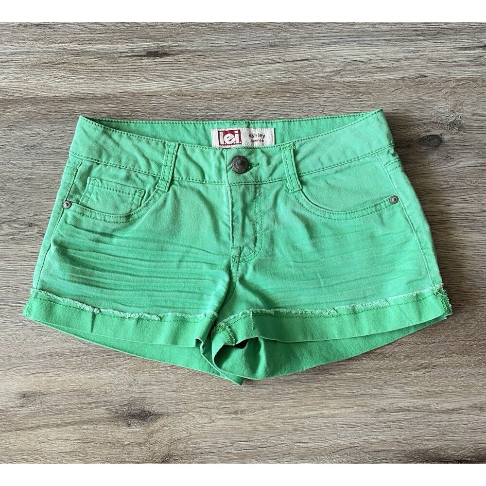 Vtg LEI Women's Shorts Ashley Lowrise Green Distressed/Frayed Juniors Size 3 Reg